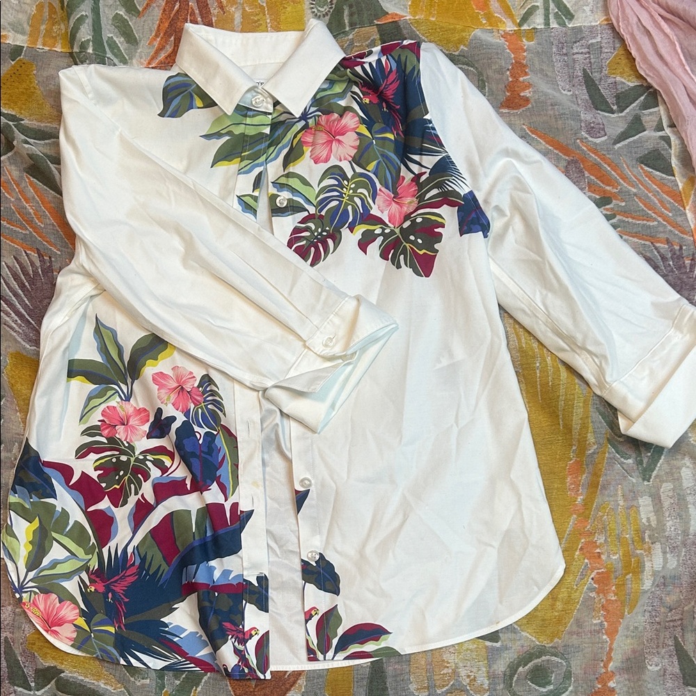 Chicos Tropical Botanical Hibiscus Print Button-Up Shirt - sturdy